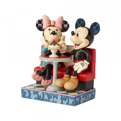 DISNEY TRADITIONS - Mickey Mouse : Mickey & Minnie "Love Comes in Many Flavors" (16cm)