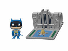 Funko POP! Town - Batman - Batman w/ The Hall of Justice (09)