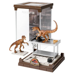 The Noble Collection - Magical Creatures Jurassic Park Velociraptor (18Cm)