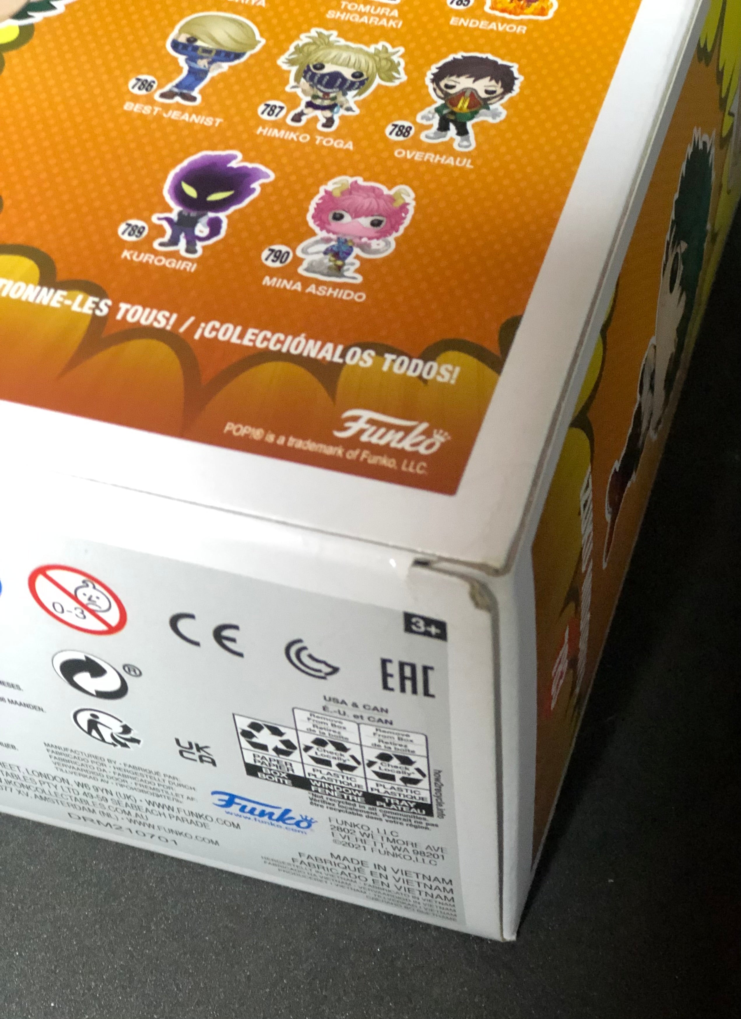 FUNKO POP! Animation - My Hero Academia - Izuku Midoriya (783) 'Small Damaged Packaging"a