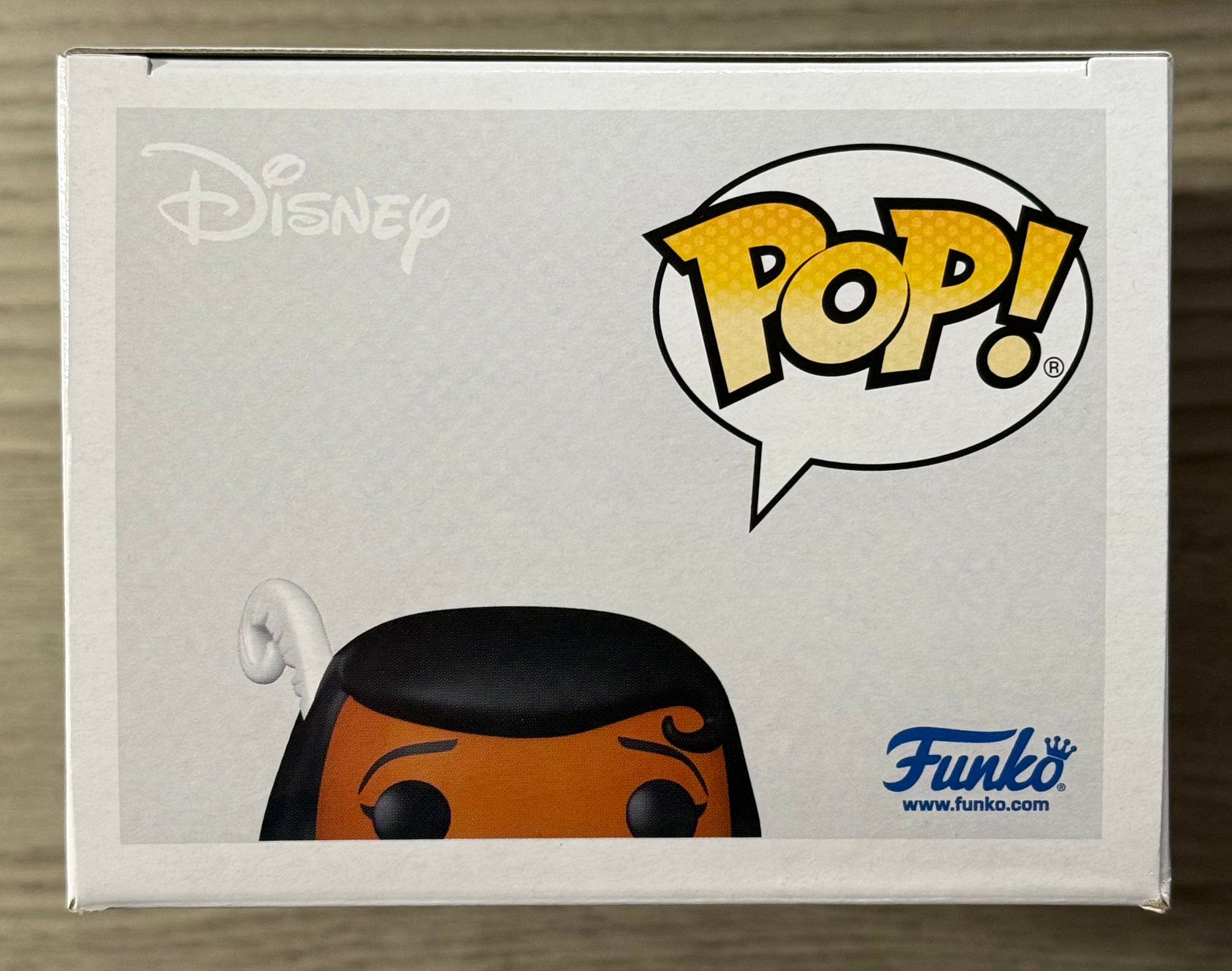 Funko POP! Disney - The Princess & The Frog - Tiana in Glittering Gown #1672 - Small Box Damage