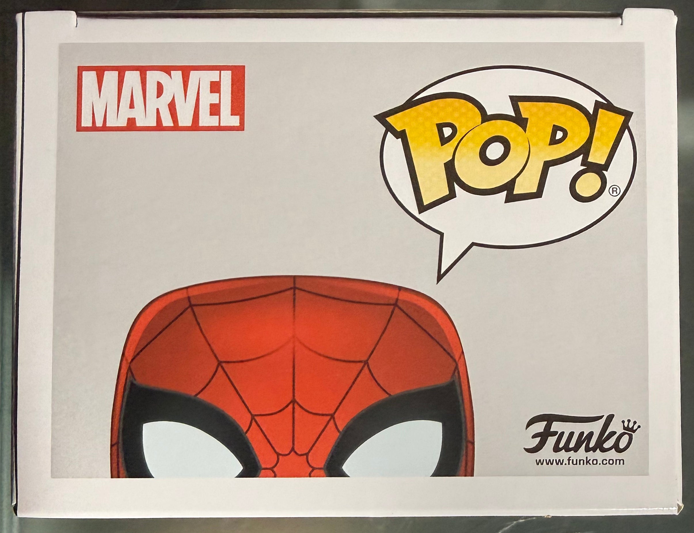 Funko POP! Marvel - Comics, Holiday - Spider-Man (Ugly Sweater) #397 - Small Box Damage