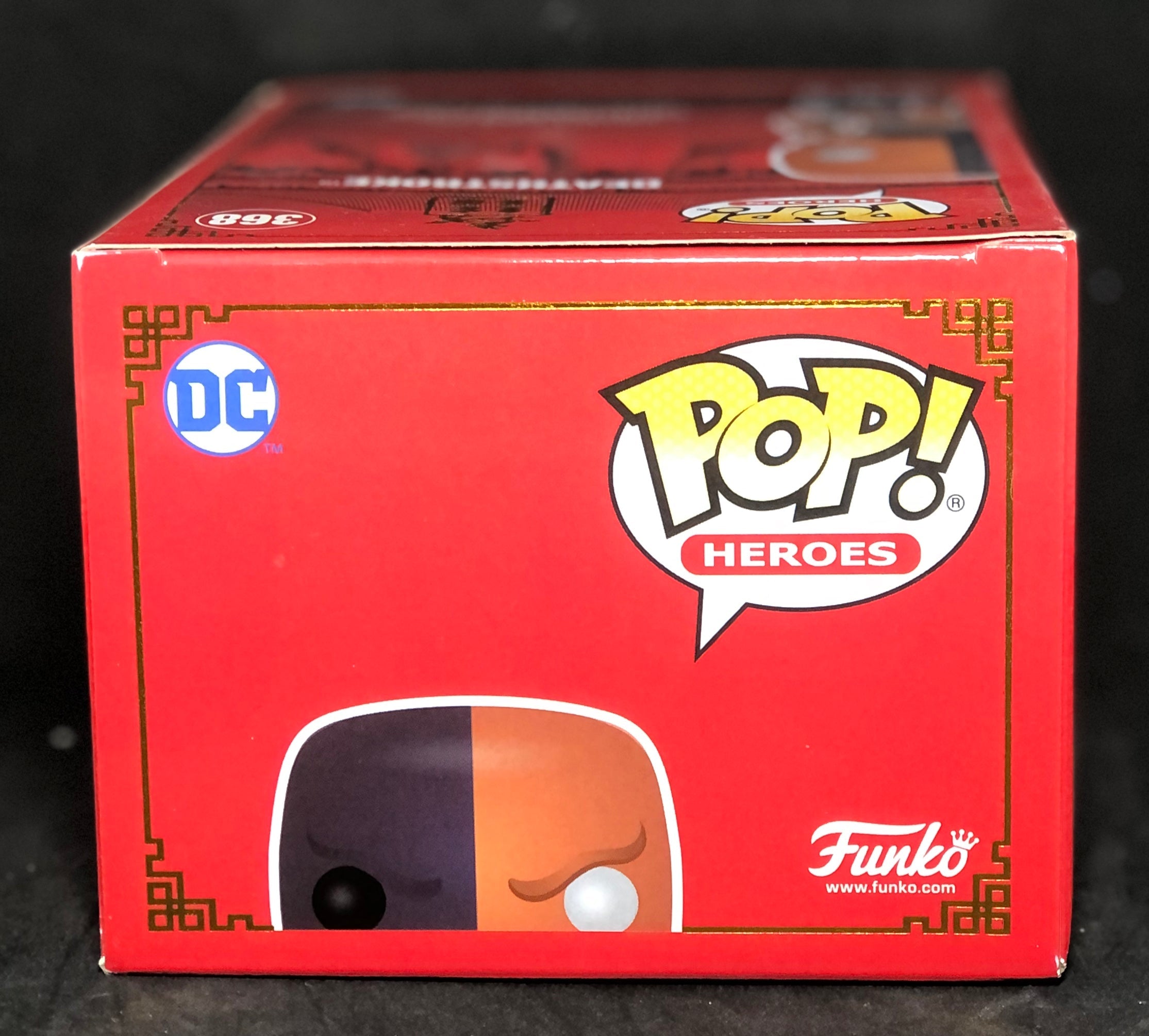 Funko POP! Television - DC Super Heroes - Deathstroke SDCC 2021 (368) 'Minor Box Damage'