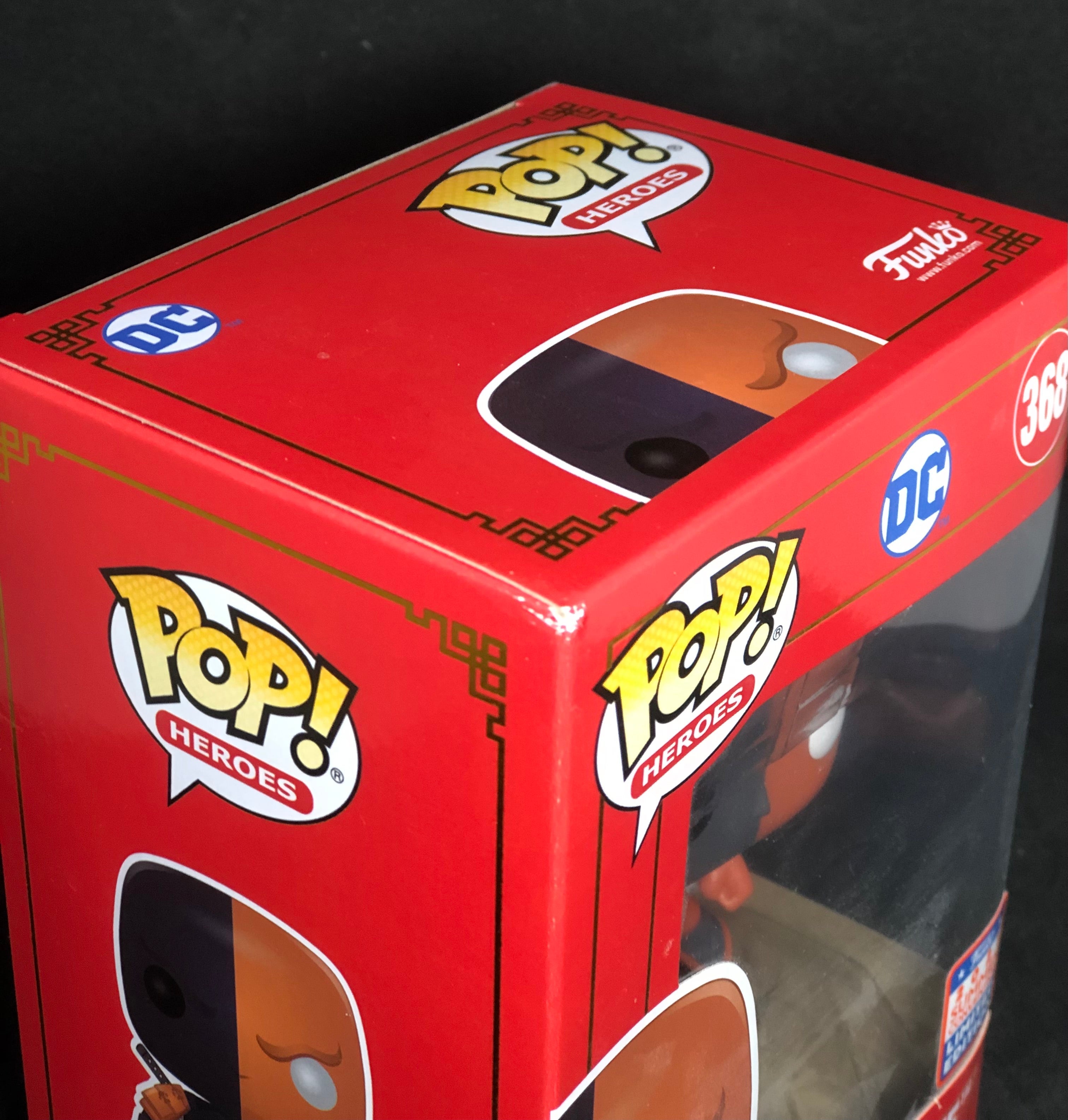 Funko POP! Television - DC Super Heroes - Deathstroke SDCC 2021 (368) 'Minor Box Damage'