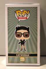 Funko Pop! Heroes - Dc Comics Bombshells Catwoman (225) Damaged Packaging Figurines