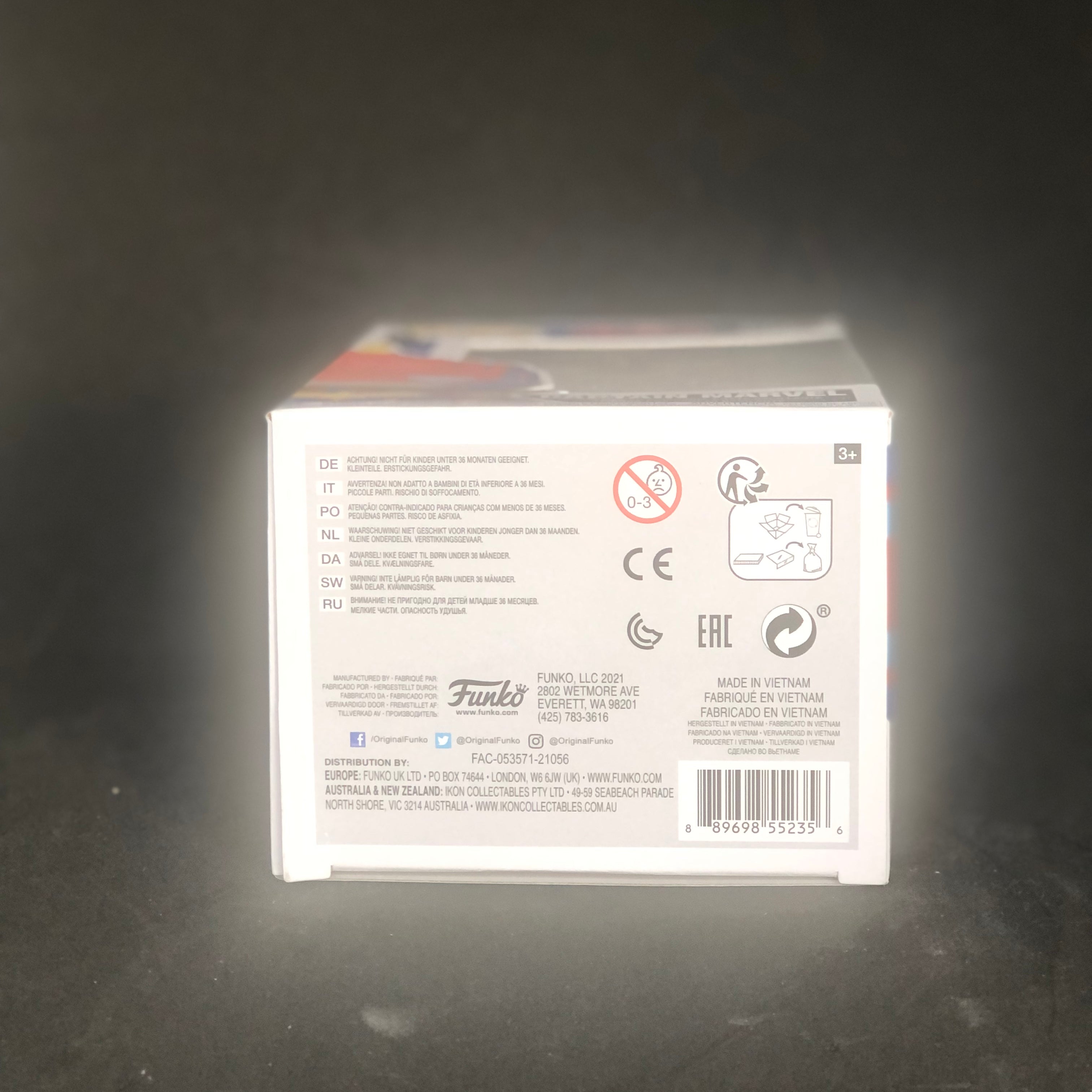 Funko POP! Marvel - Avengers, Mech Strike - Captain Marvel (831) 'Small Box Damage'