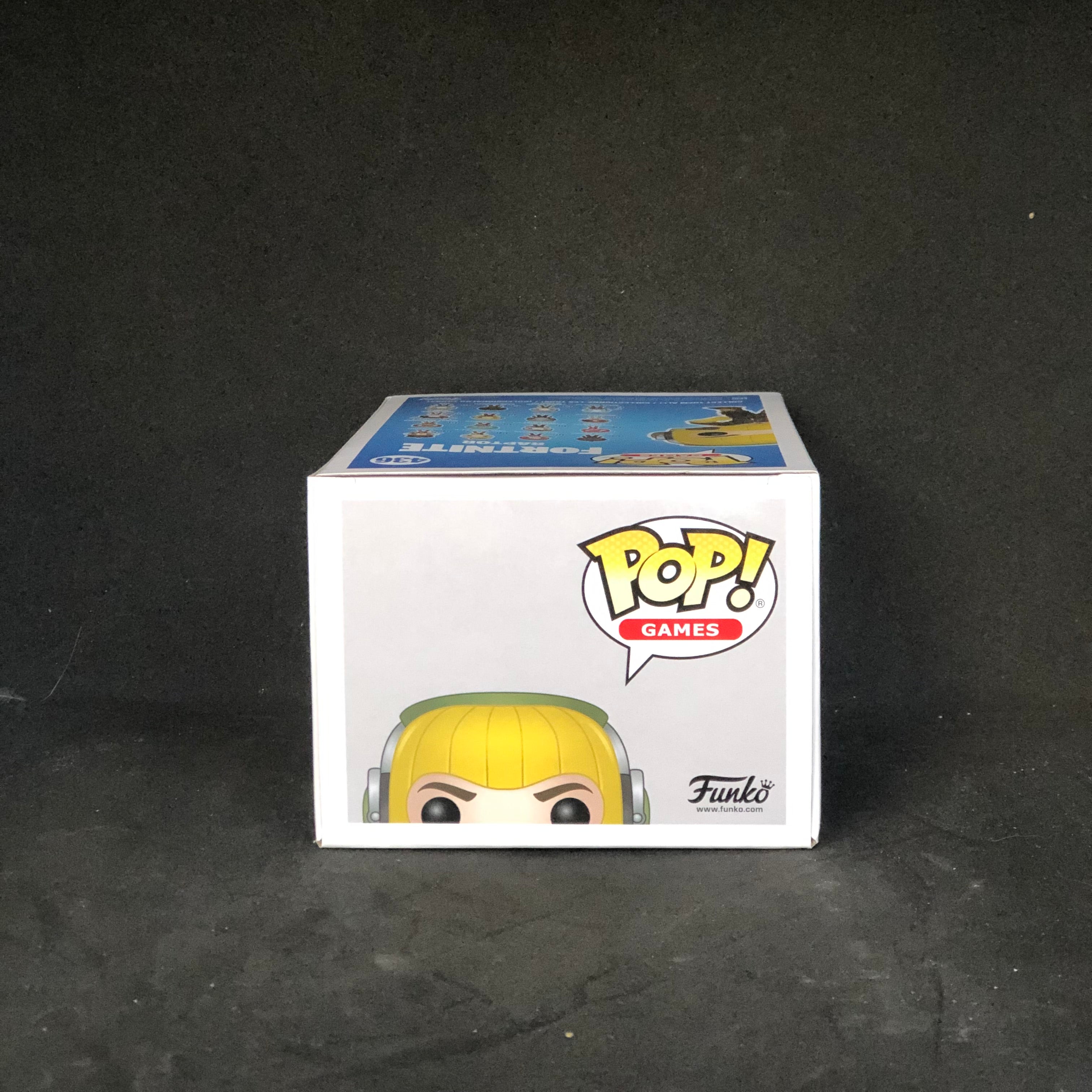 Funko POP! Games - Fortnite - Raptor (436) 'Small Box Damage'