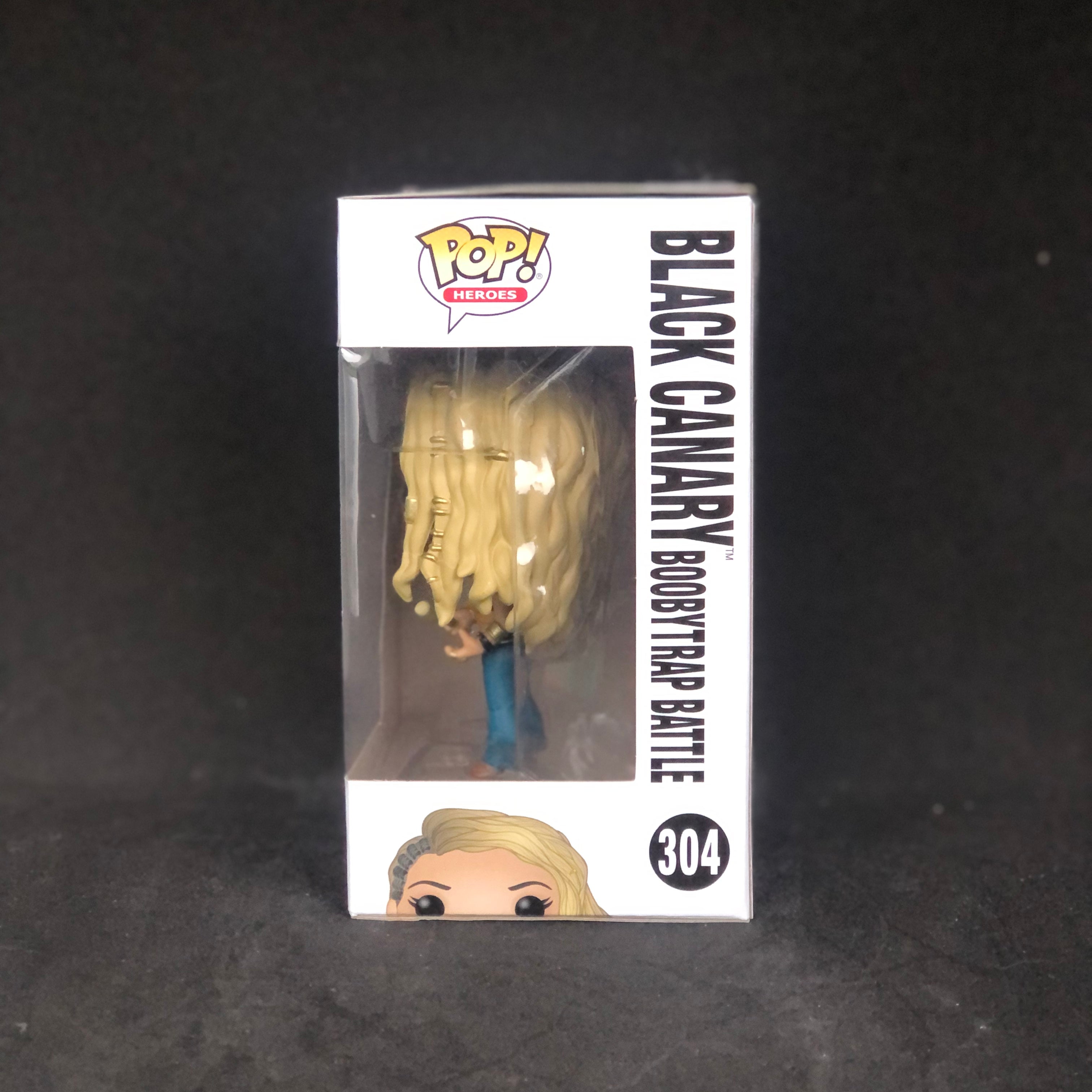 Funko Pop! Heroes - Birds Of Prey Black Canary (Boobytrap Battle) (304) Small Box Damage Pop