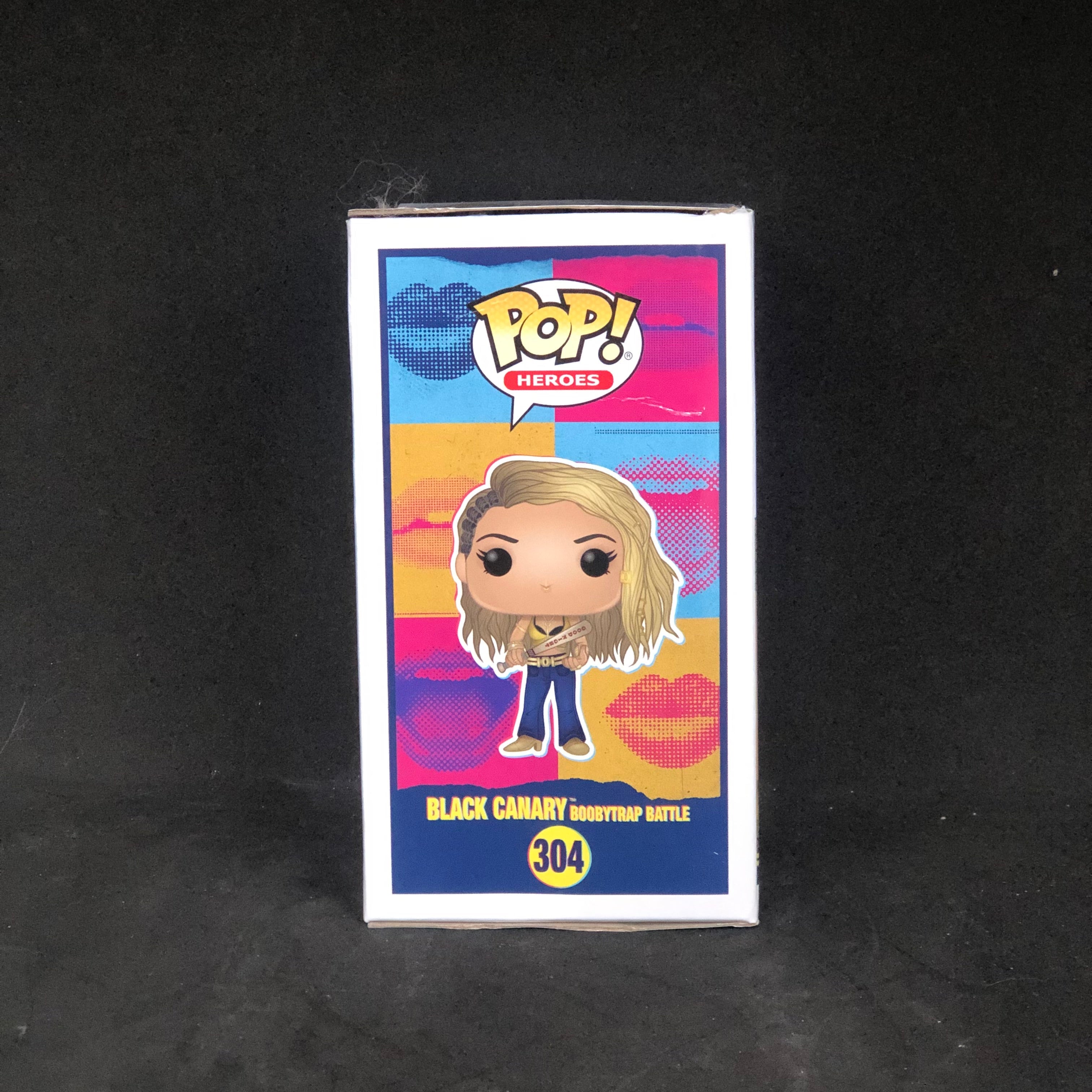 Funko Pop! Heroes - Birds Of Prey Black Canary (Boobytrap Battle) (304) Small Box Damage Pop