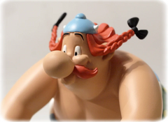 LEBLON-DELIENNE Resin Statue - Asterix : Obelix's lunch (17cm) (Limited & Numbered)