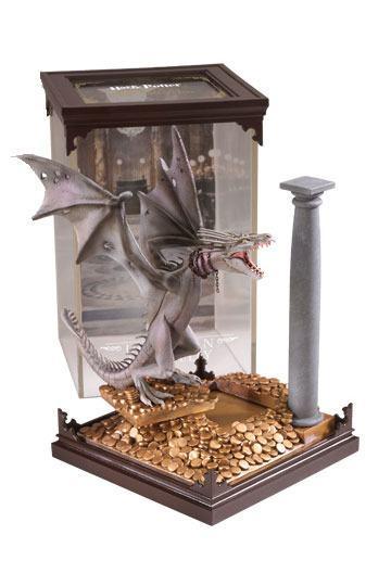 The Noble Collection - Magical Creatures Harry Potter Ukrainian Ironbelly (05) Figurines