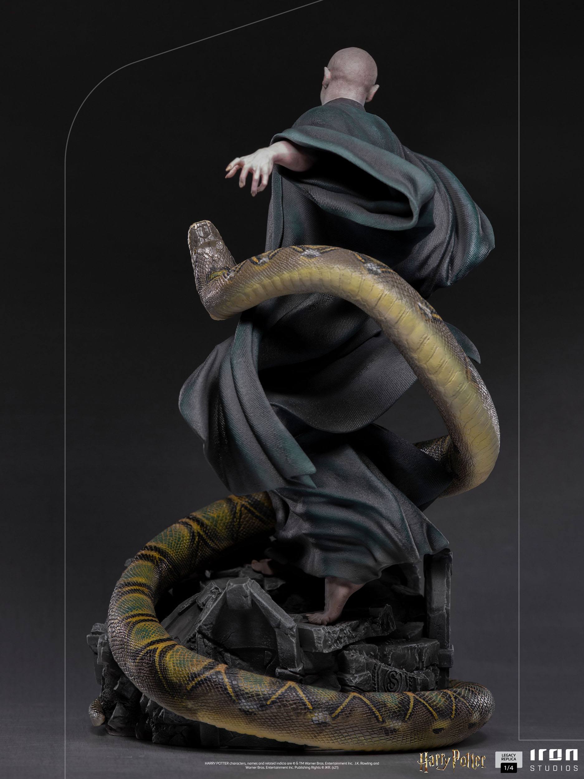 Iron Studios Statue - Wizarding World Harry Potter Replica Voldemort & Nagin (58Cm) Iron Studios