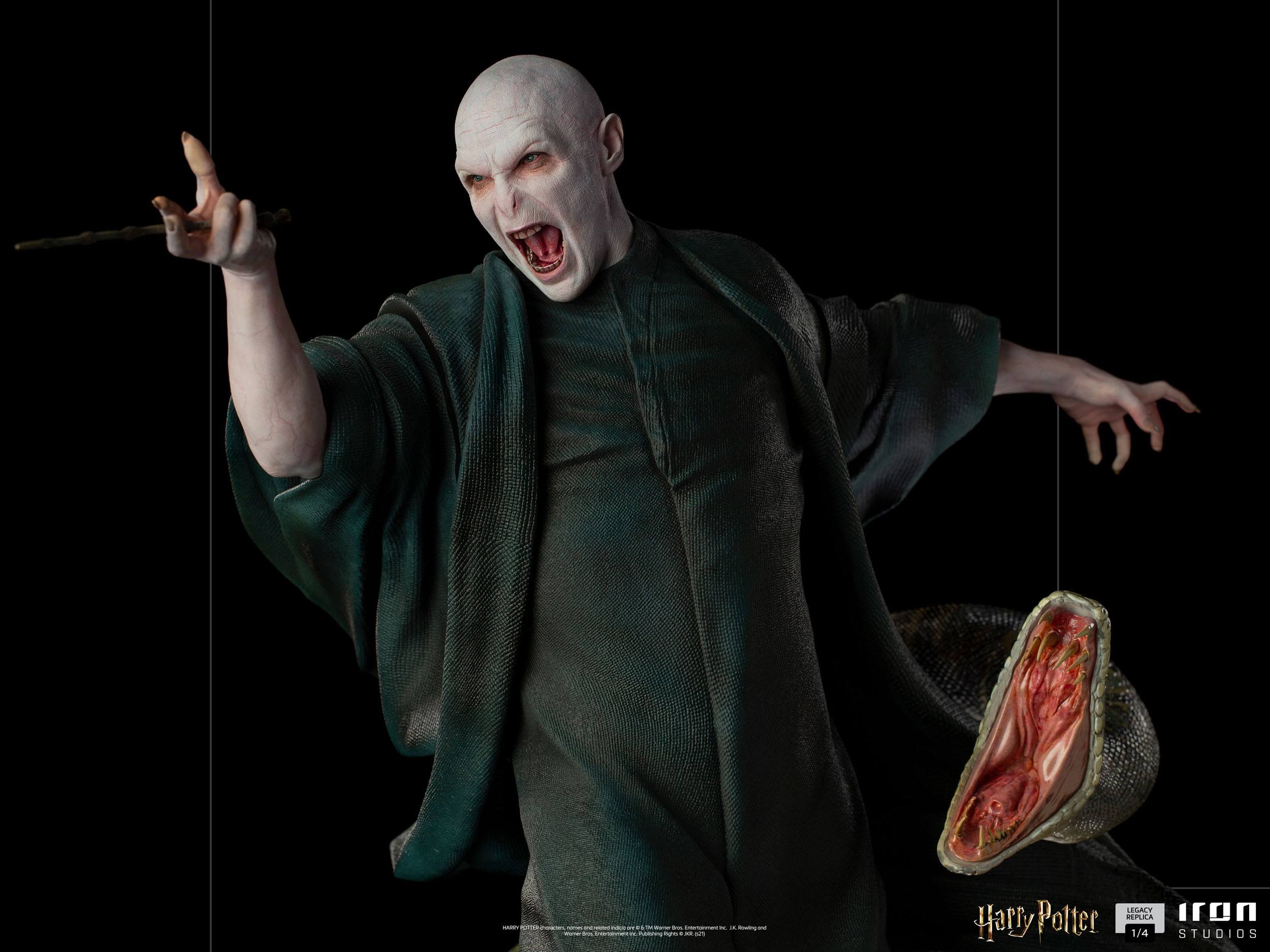 Iron Studios Statue - Wizarding World Harry Potter Replica Voldemort & Nagin (58Cm) Iron Studios