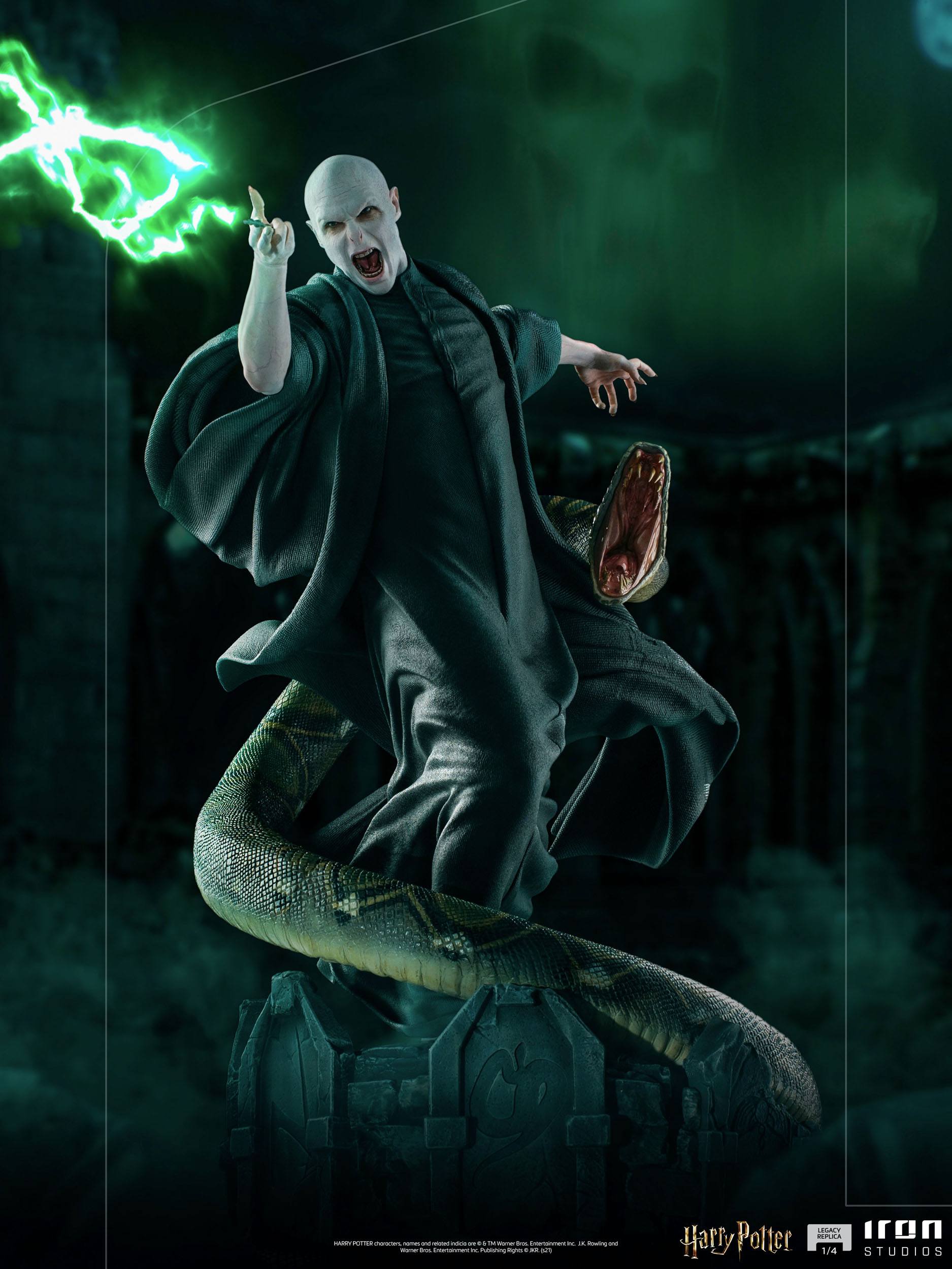 Iron Studios Statue - Wizarding World Harry Potter Replica Voldemort & Nagin (58Cm) Iron Studios
