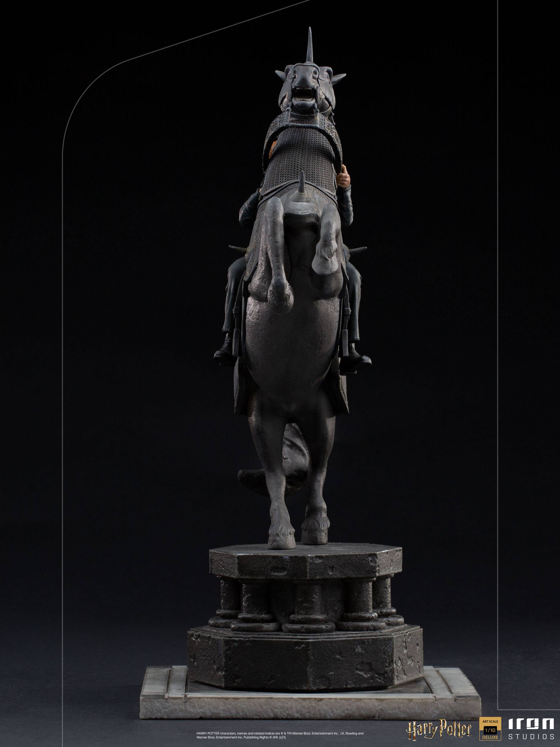 IRON STUDIOS Statue - Wizarding World - Harry Potter - Ron Weasley at the Wizard Chess (35cm)