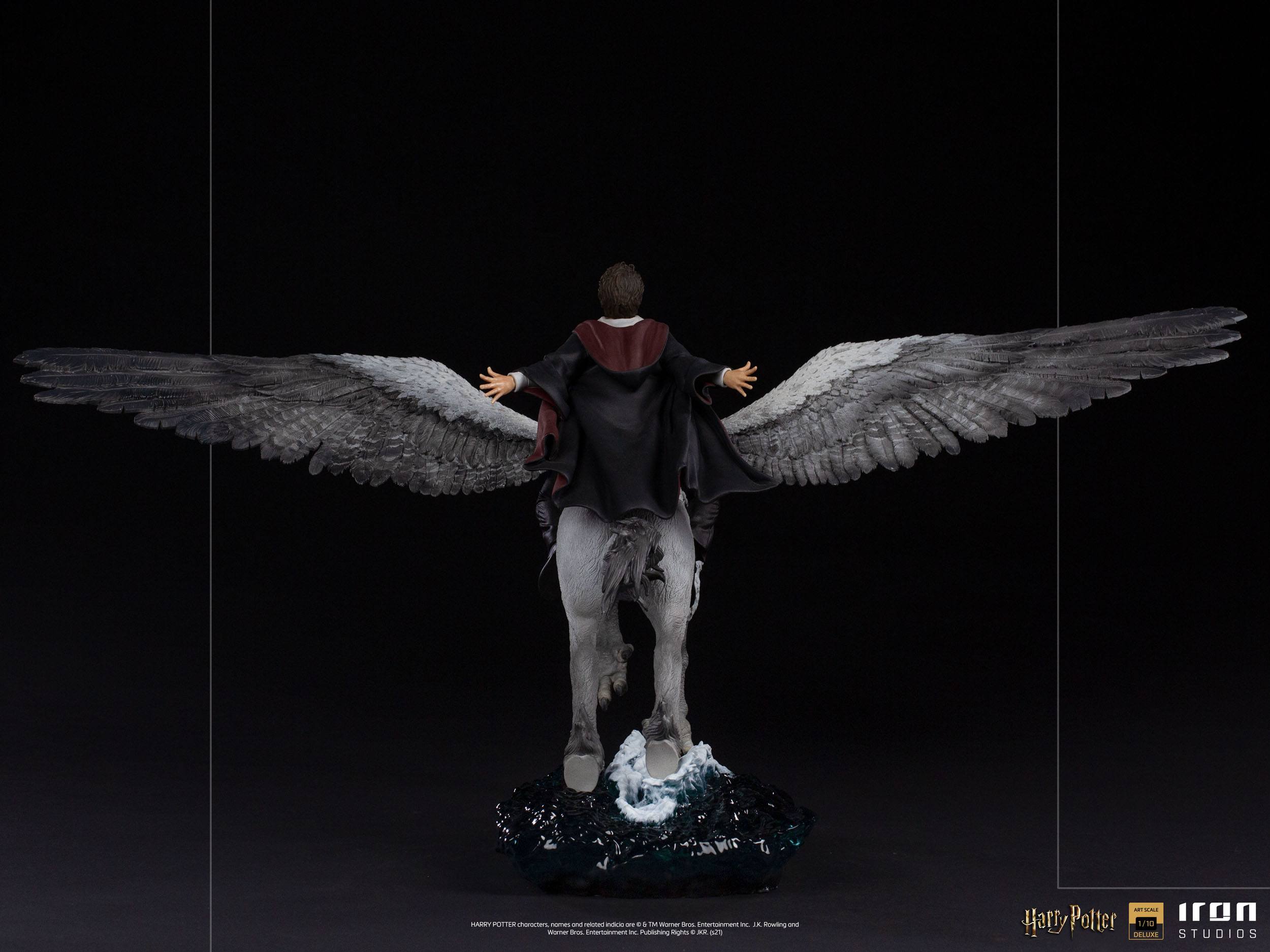 Iron Studios Statue - Harry Potter And Buckbeak (30Cm) Exclusive Iron Studios