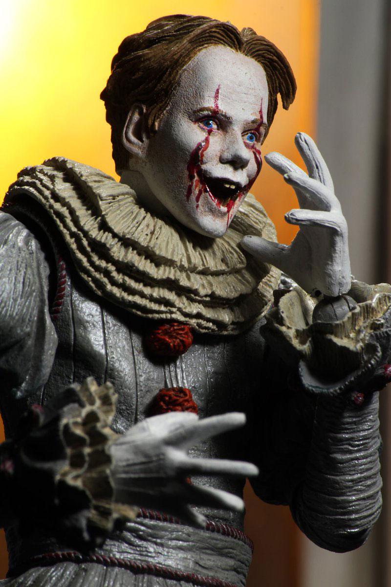 NECA - IT, Chapter Two - Action Figure Pennywise (18 cm)